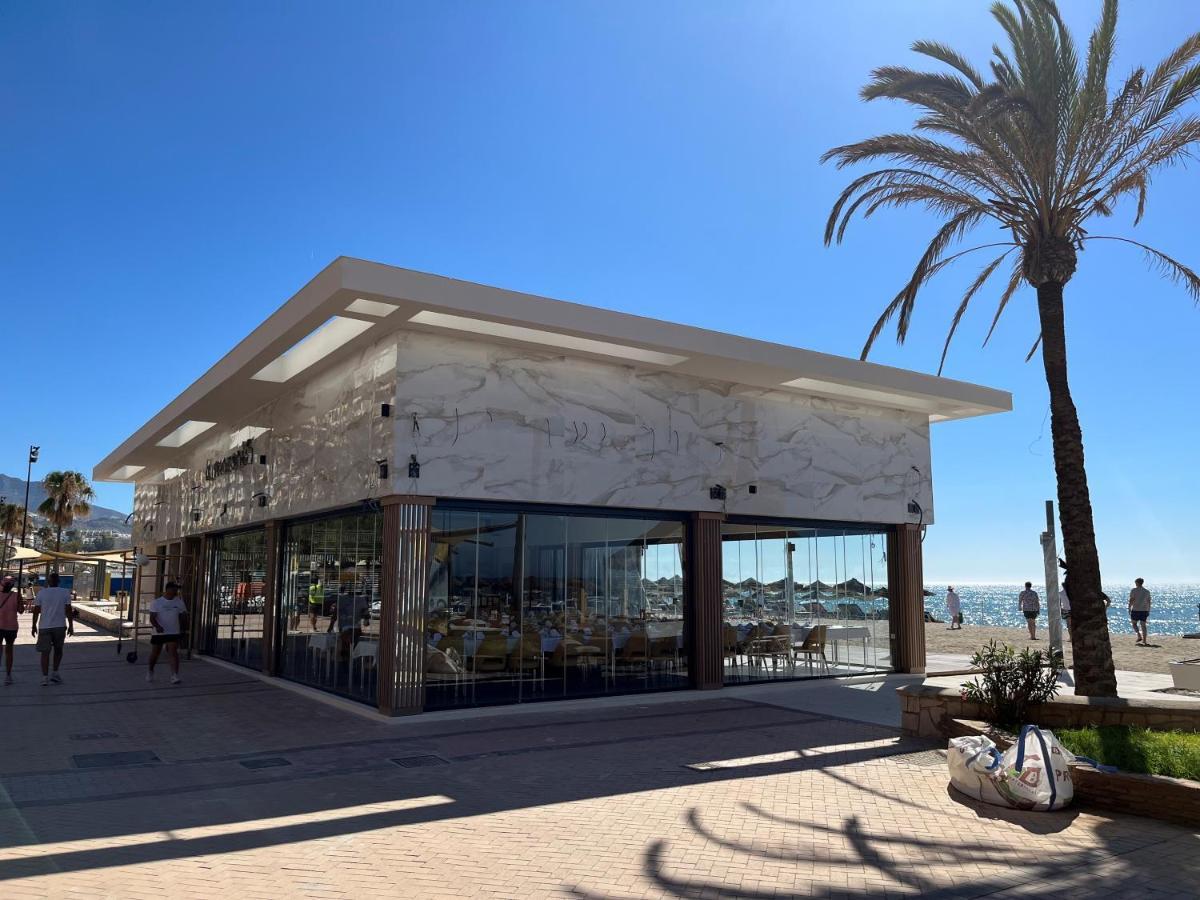 Moderno Apartamento en Primera línea Paseo Marítimo Fuengirola Exterior foto